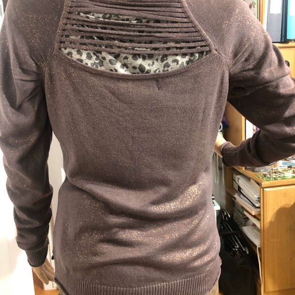 Cardigan with gold thread - Picture 3 of 8